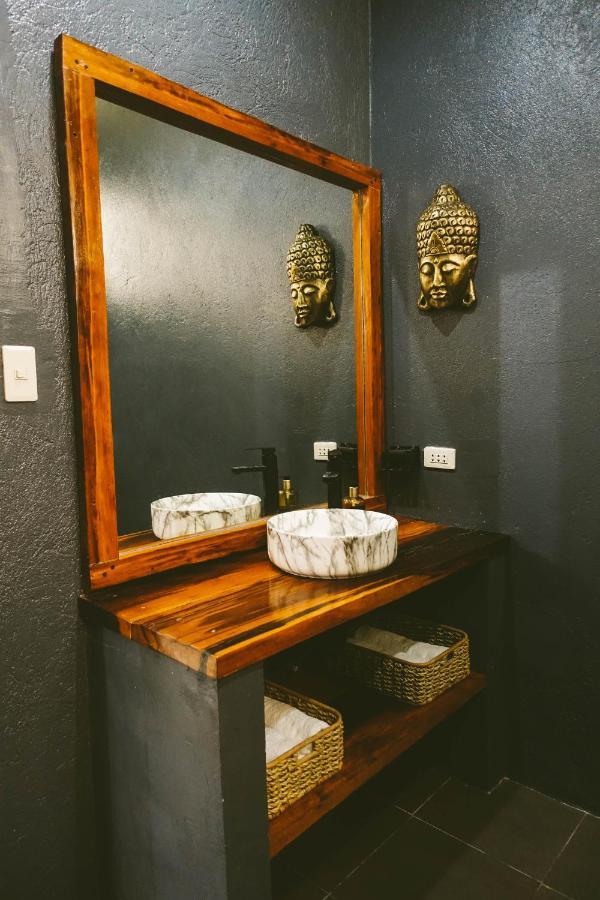 Casa De Loren Family Room General Luna  Dış mekan fotoğraf