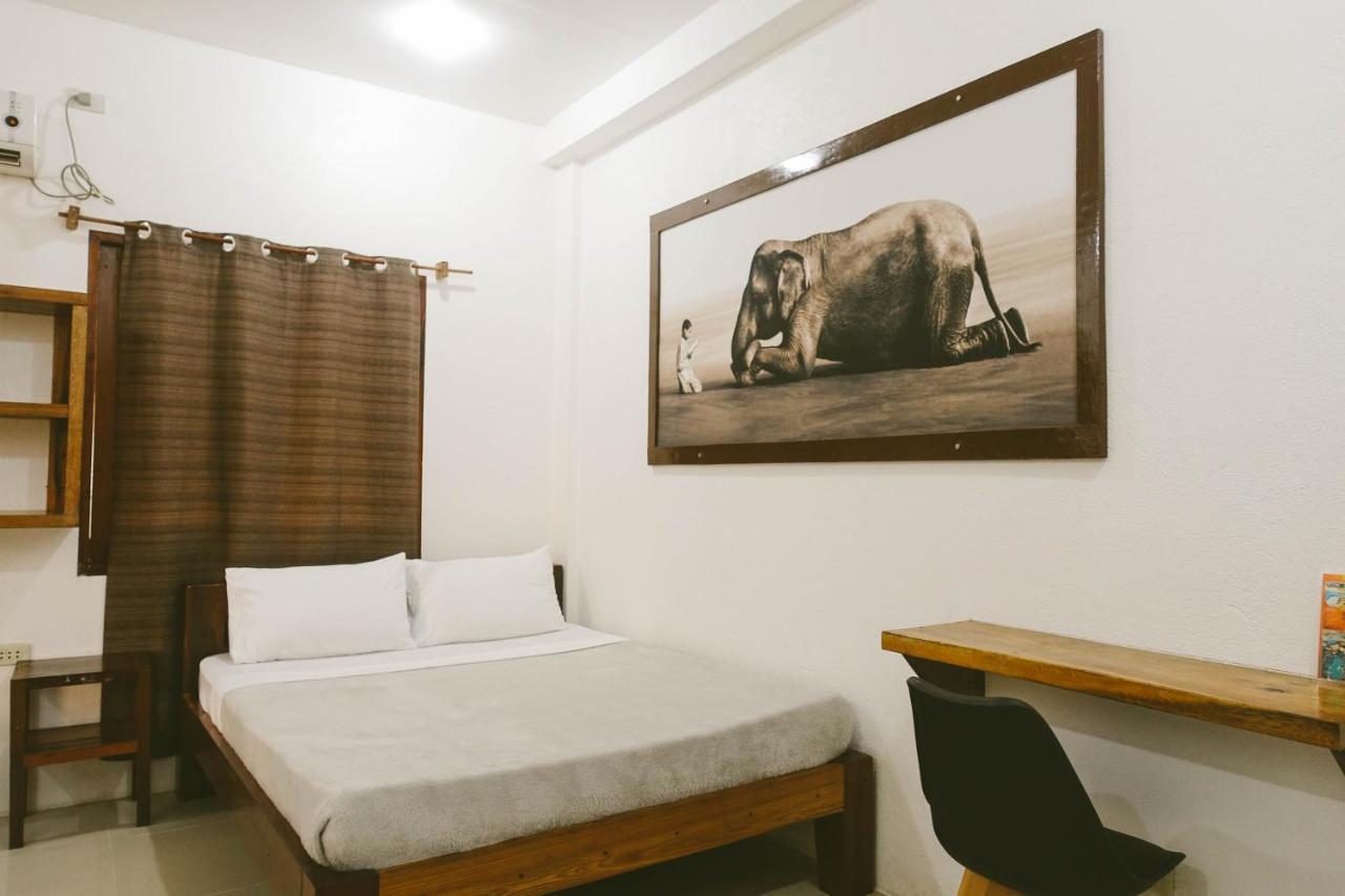 Casa De Loren Family Room General Luna  Dış mekan fotoğraf