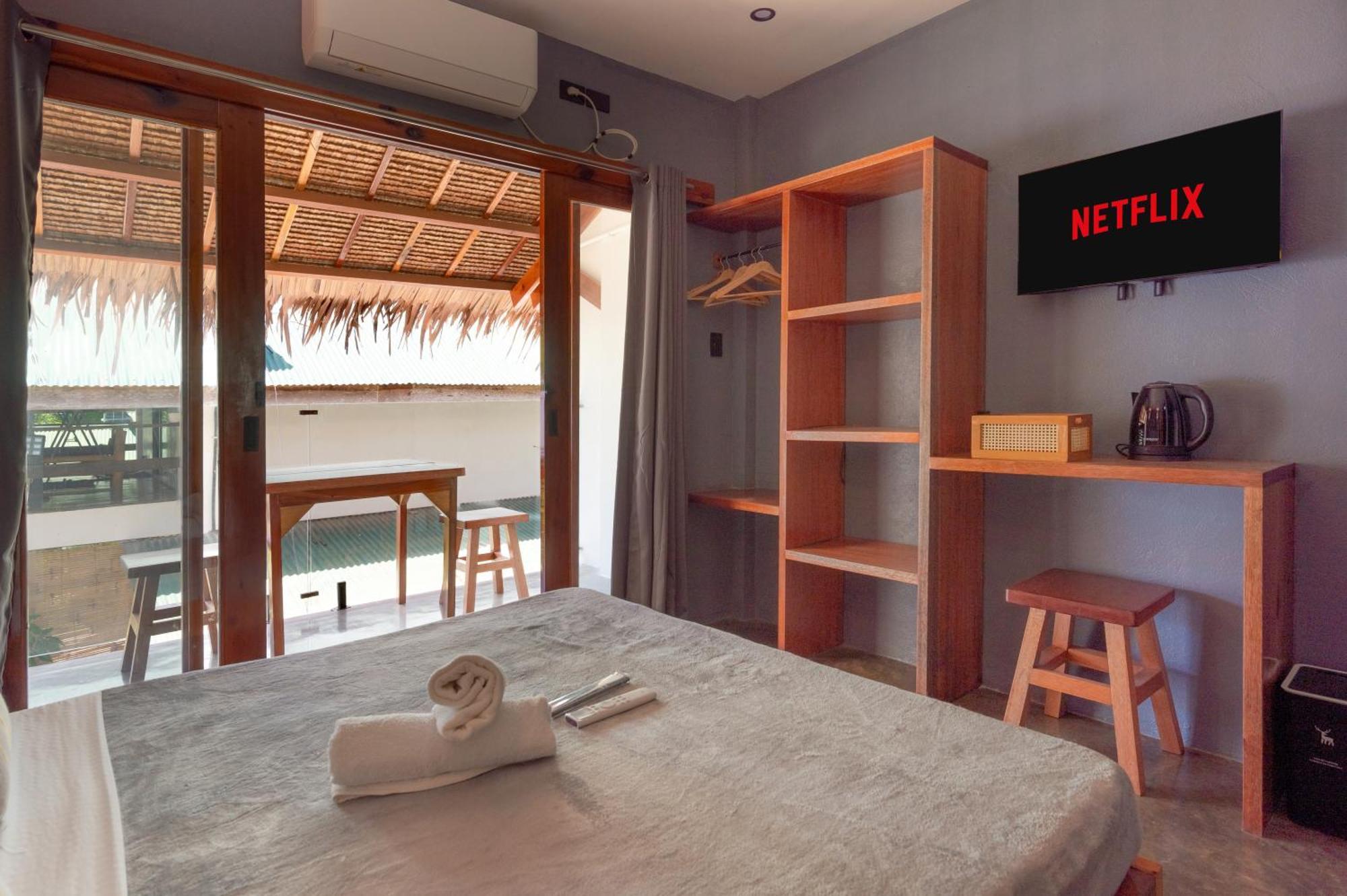 Casa De Loren Family Room General Luna  Dış mekan fotoğraf